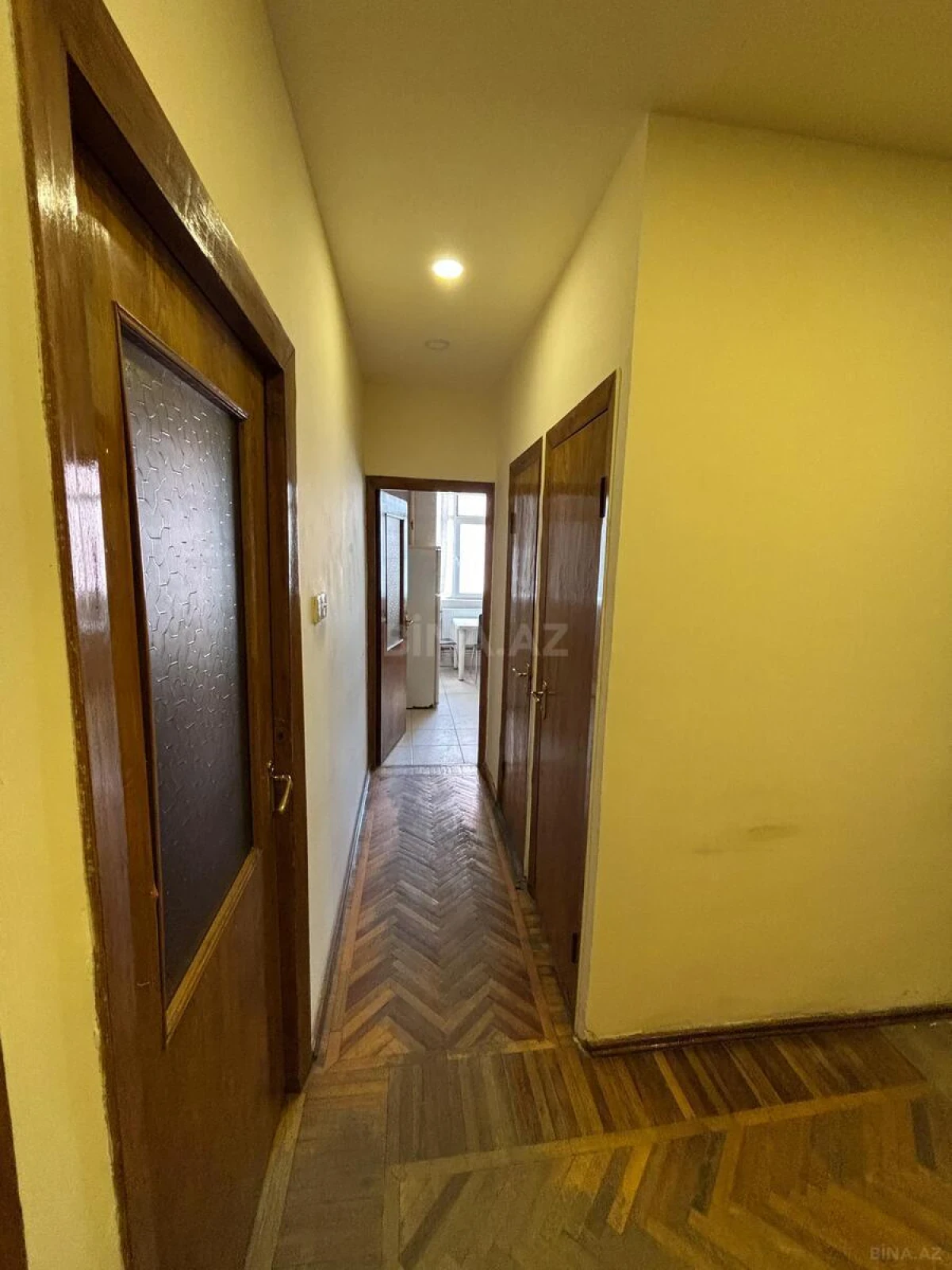 Kirayə verilir 4 otaqlı mənzil 100 m²