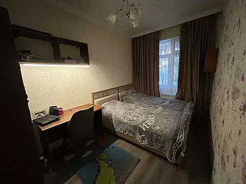 Satılır 3 otaqlı mənzil 80 m²