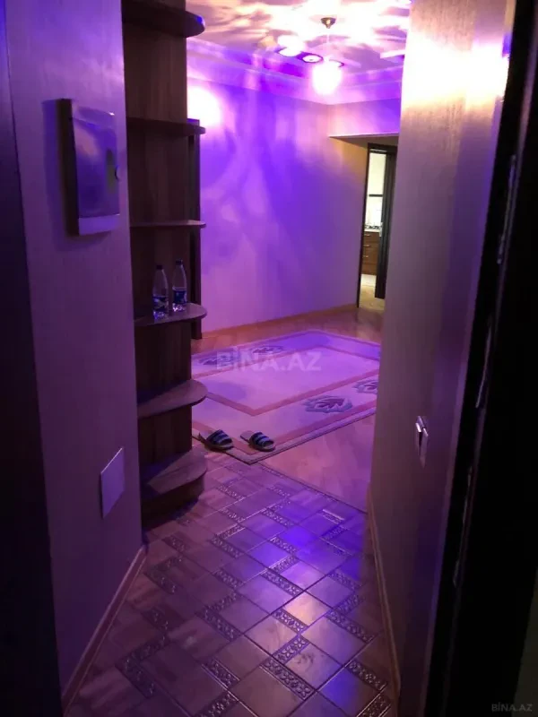 Kirayə verilir 3 otaqlı mənzil 135 m²