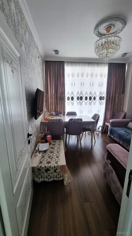 Satılır 2 otaqlı mənzil 60 m²