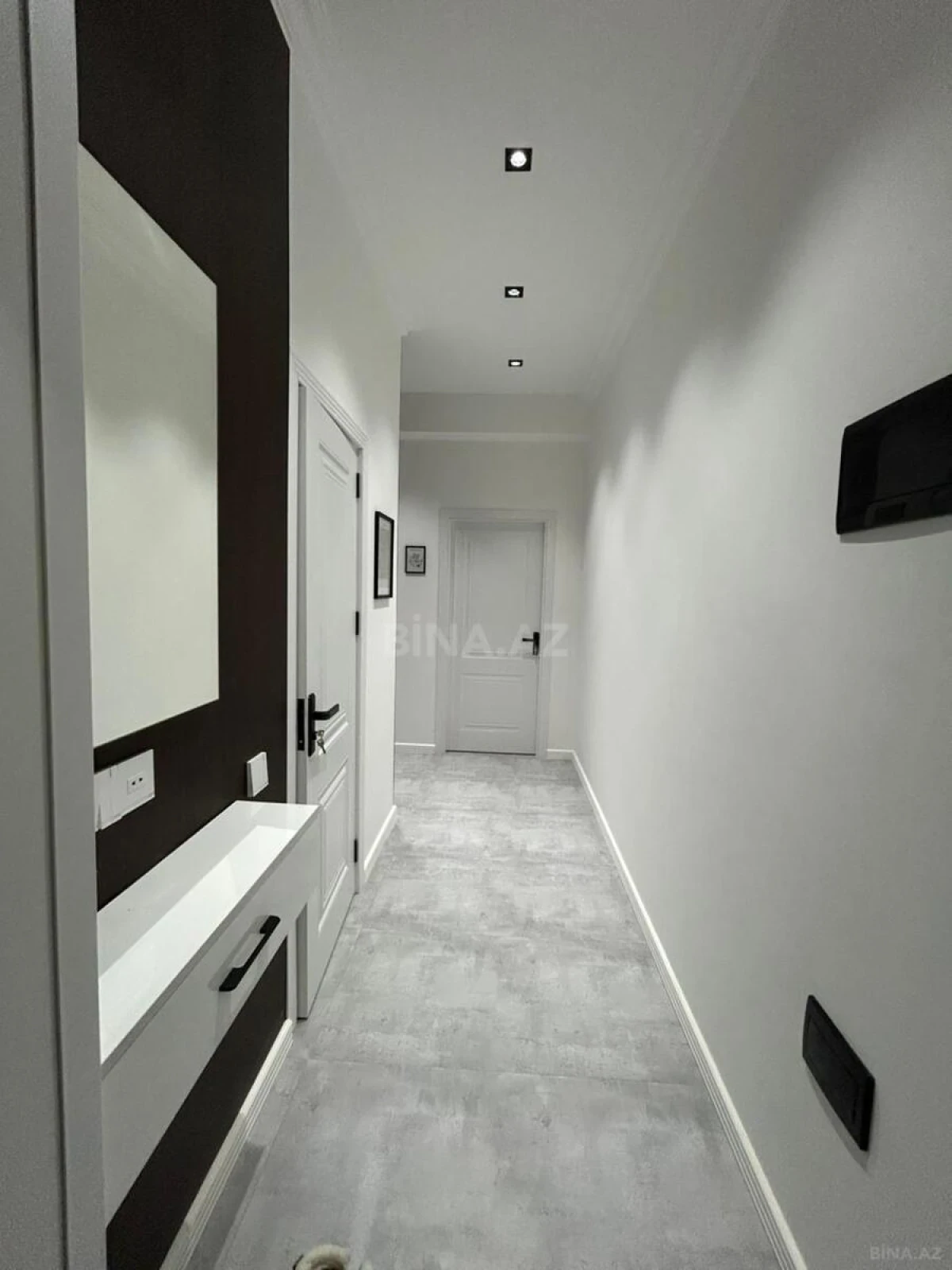 Satılır 2 otaqlı mənzil 60 m²