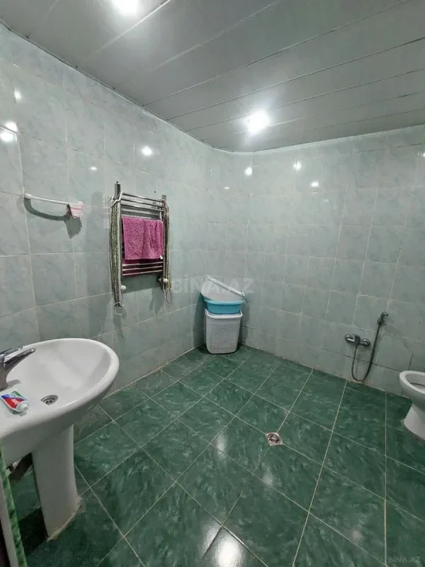 Satılır 3 otaqlı mənzil 130 m²
