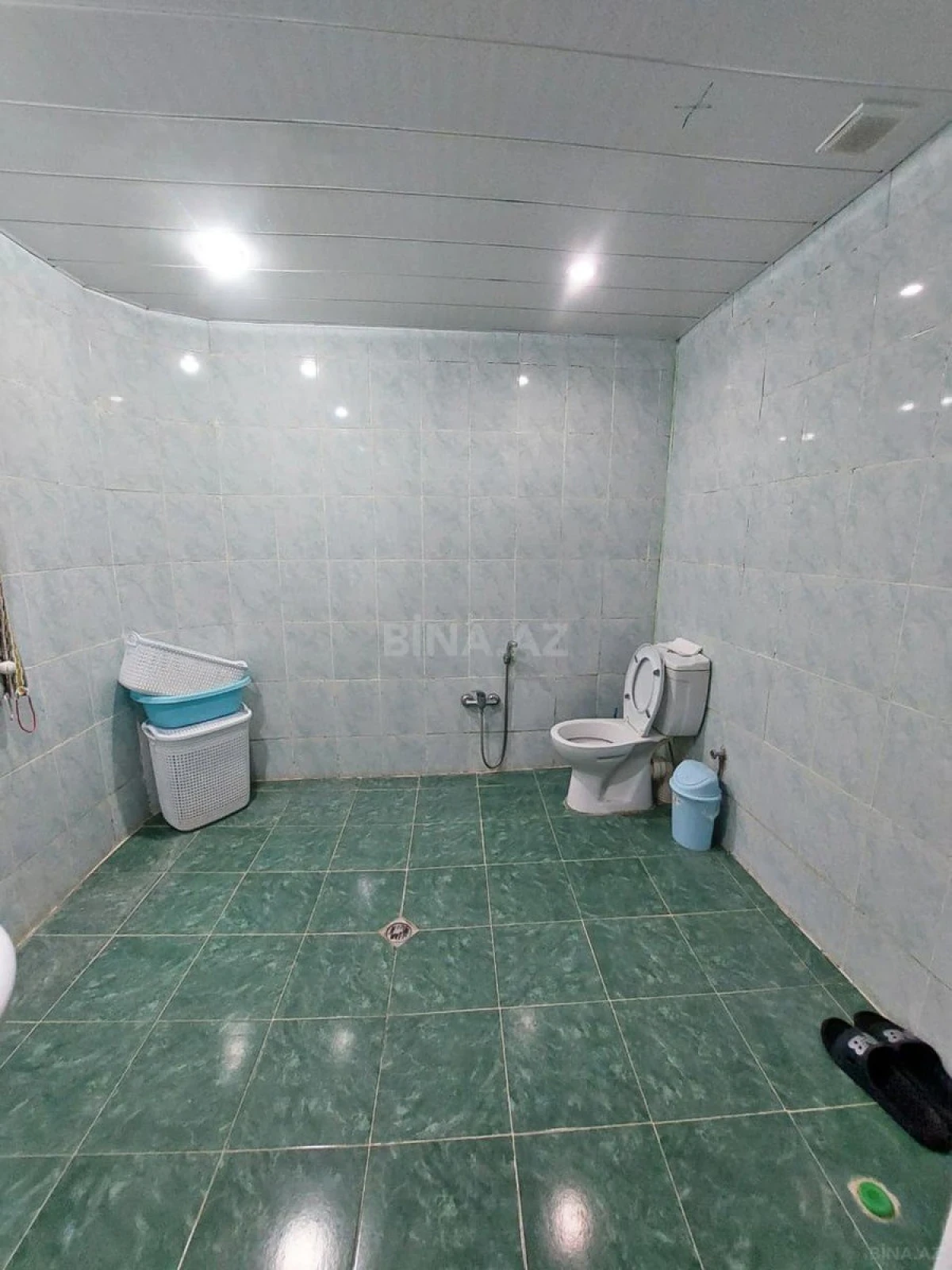 Satılır 3 otaqlı mənzil 130 m²