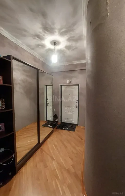 Satılır 3 otaqlı mənzil 130 m²