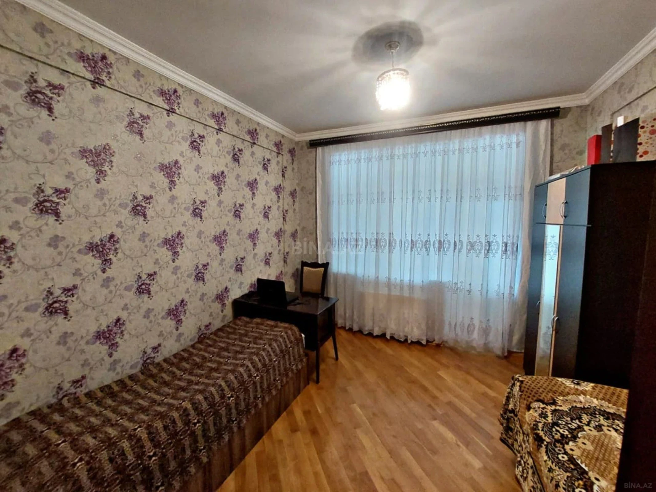 Satılır 3 otaqlı mənzil 130 m²