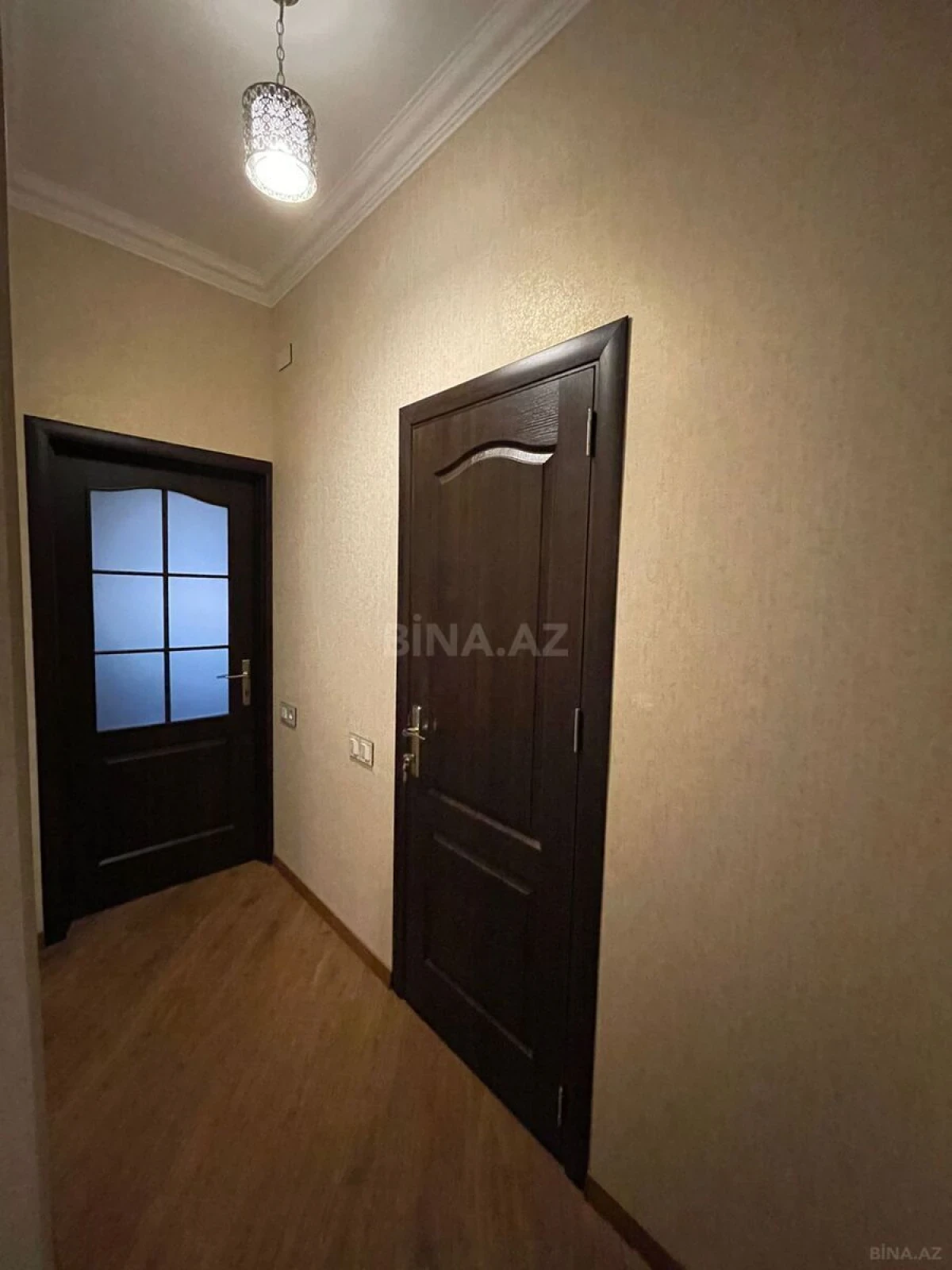 Kirayə verilir 2 otaqlı mənzil 75 m²