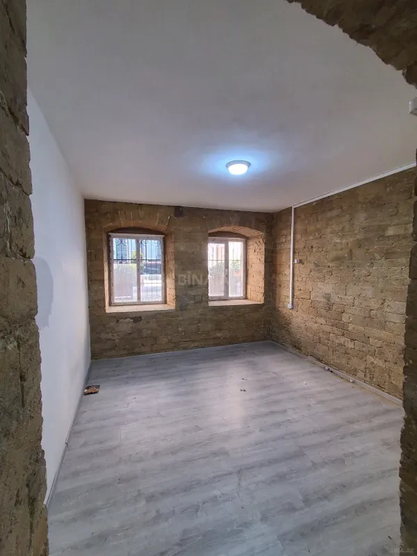 Satılır 4 otaqlı mənzil 115 m²
