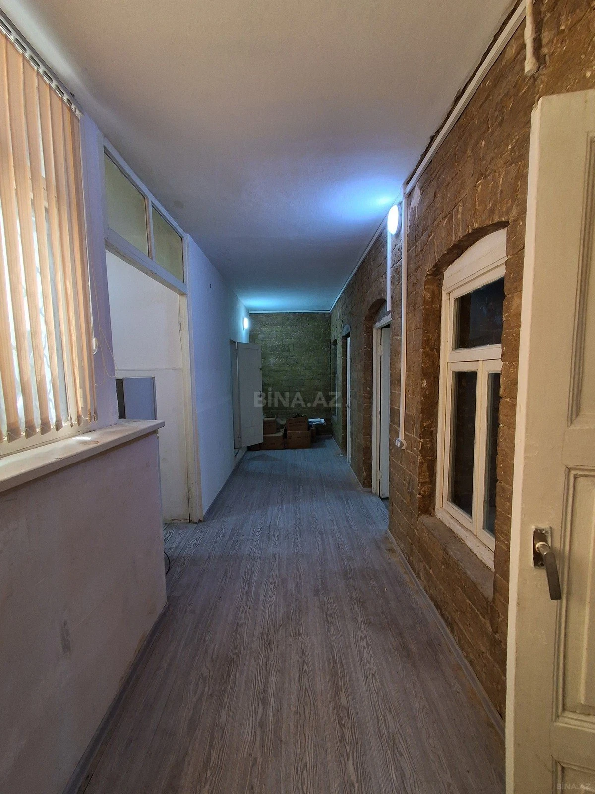 Satılır 4 otaqlı mənzil 115 m²