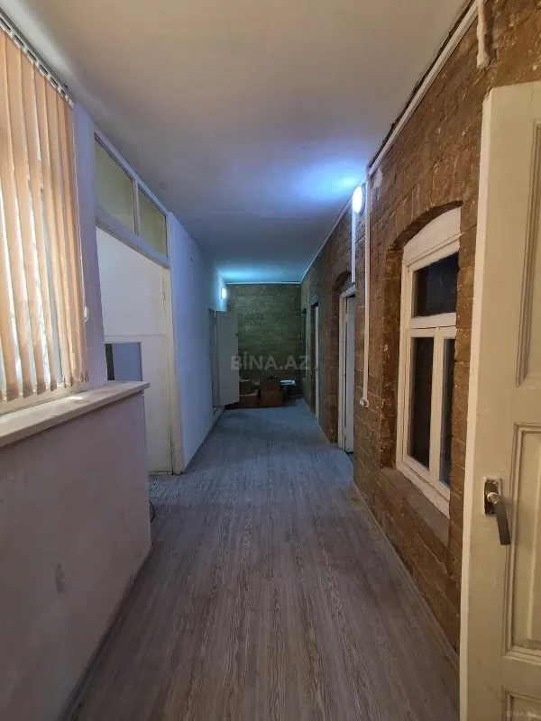 Satılır 4 otaqlı mənzil 115 m²