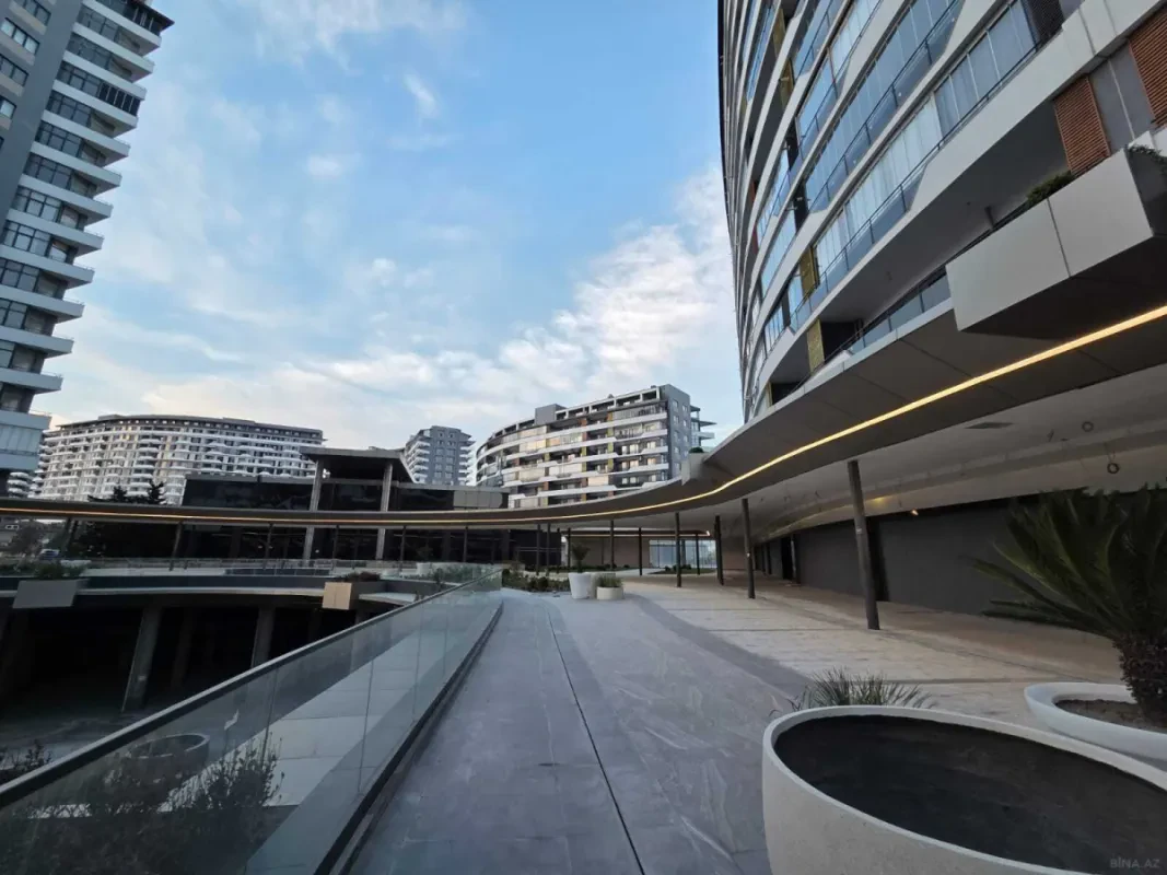 Satılır 2 otaqlı mənzil 70 m²