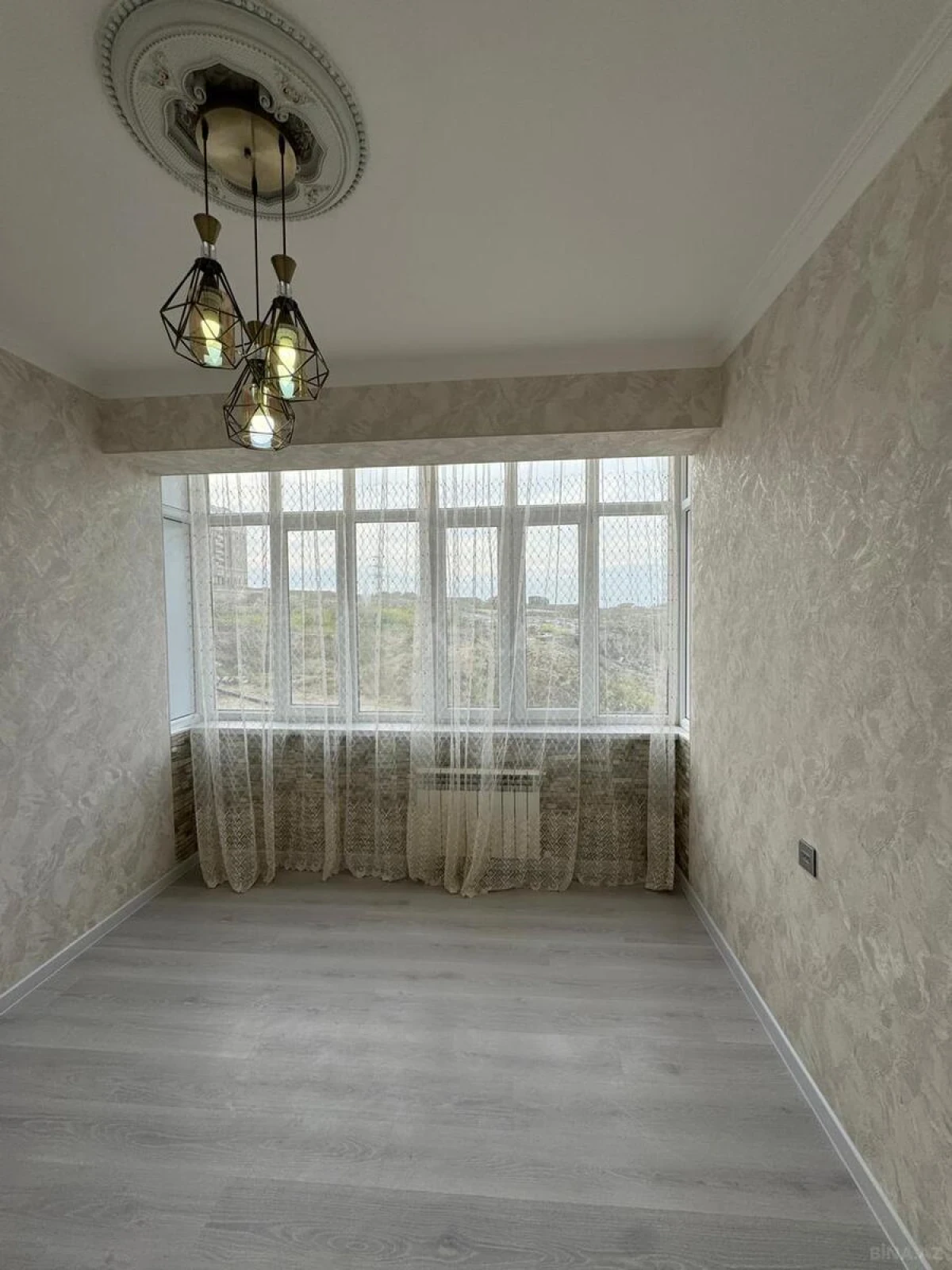 Satılır 2 otaqlı mənzil 44 m²