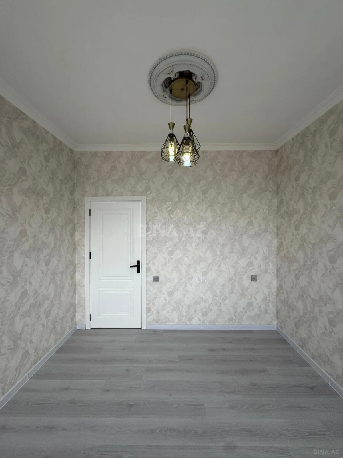Satılır 2 otaqlı mənzil 44 m²