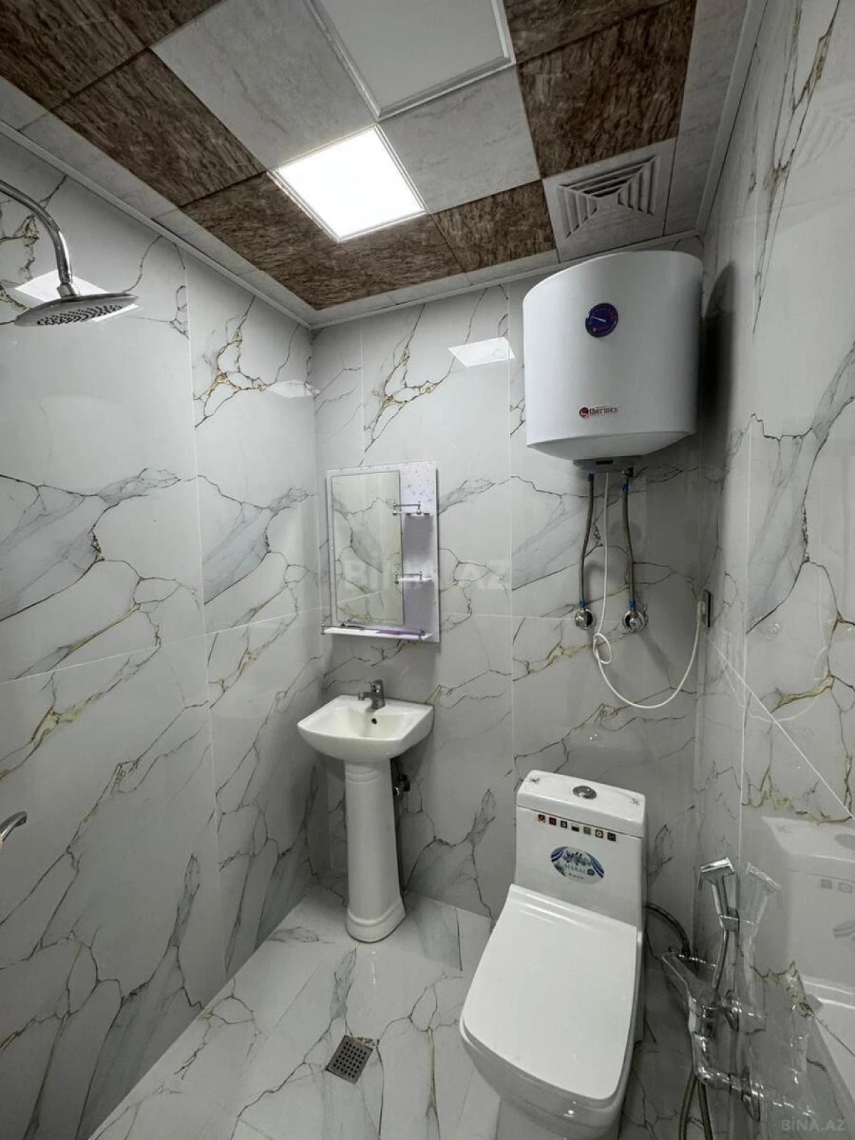 Satılır 2 otaqlı mənzil 44 m²