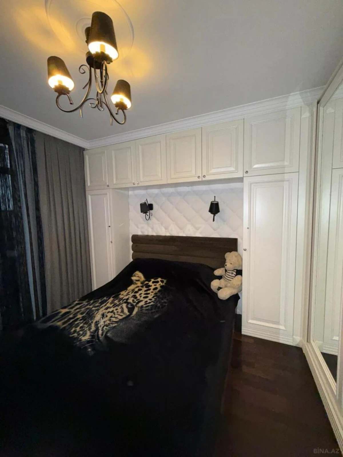 Satılır 2 otaqlı mənzil 65 m²