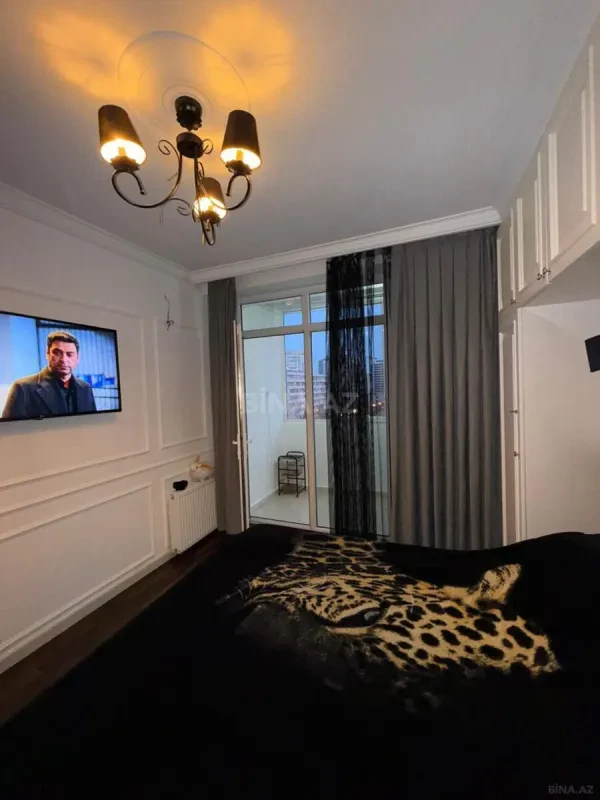 Satılır 2 otaqlı mənzil 65 m²