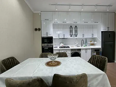Kirayə verilir 3 otaqlı mənzil 90 m²