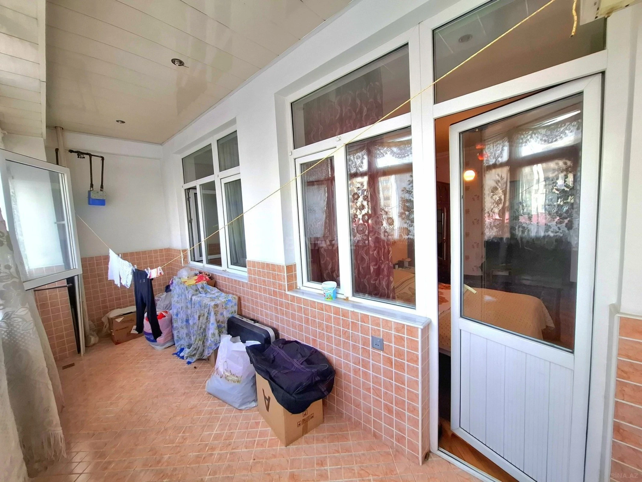 Satılır 3 otaqlı mənzil 125 m²