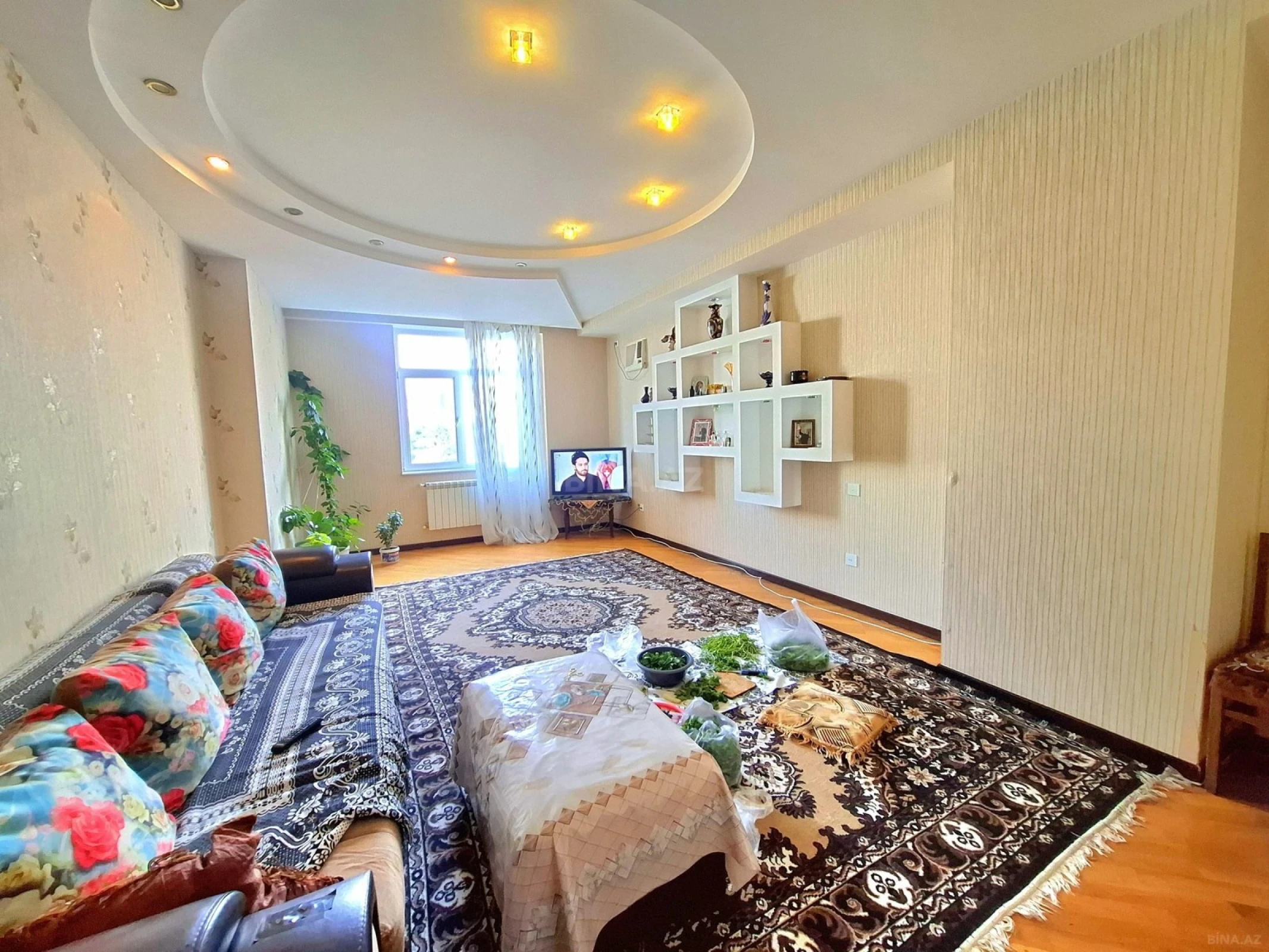 Satılır 3 otaqlı mənzil 125 m²