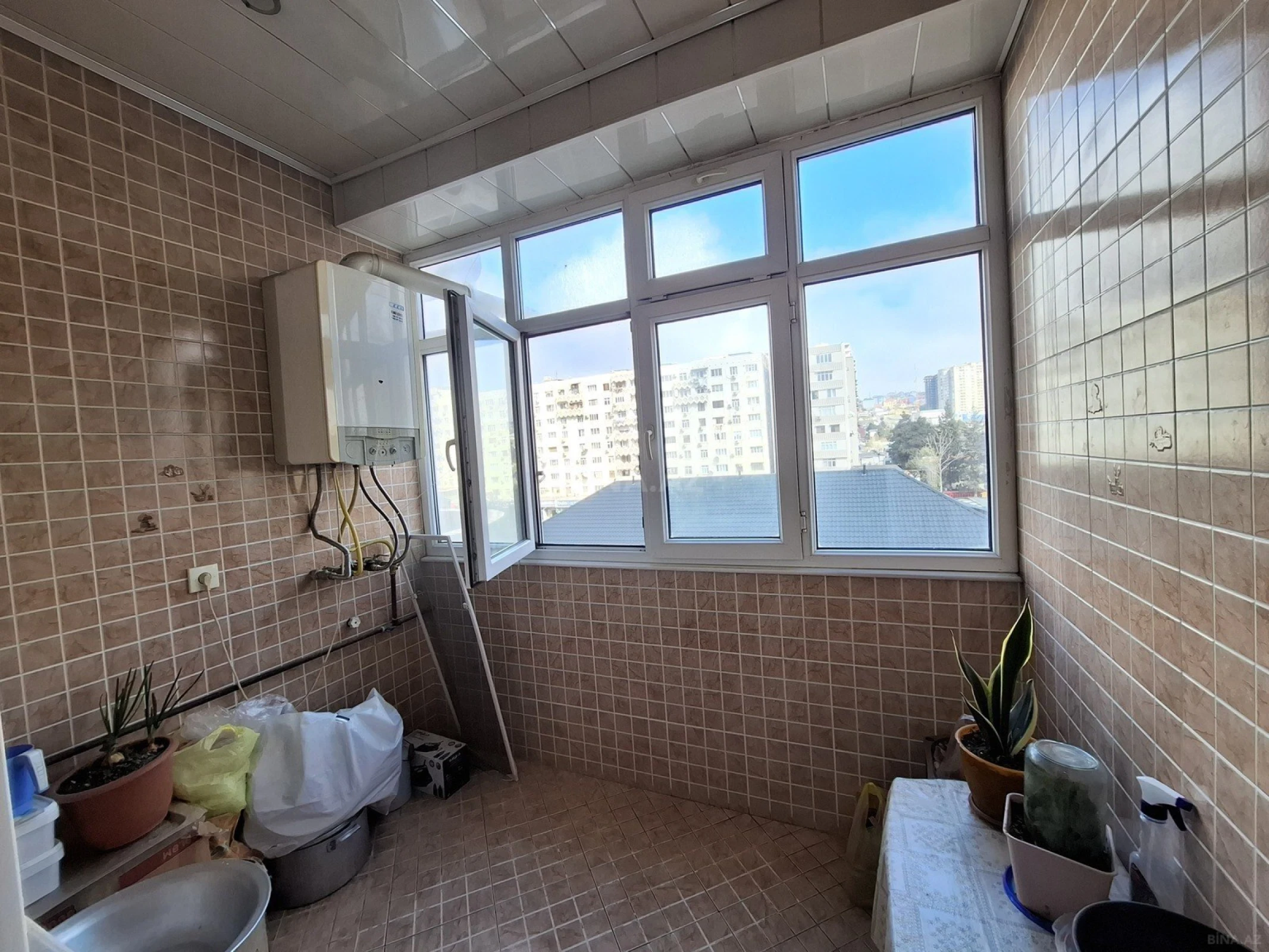 Satılır 3 otaqlı mənzil 125 m²