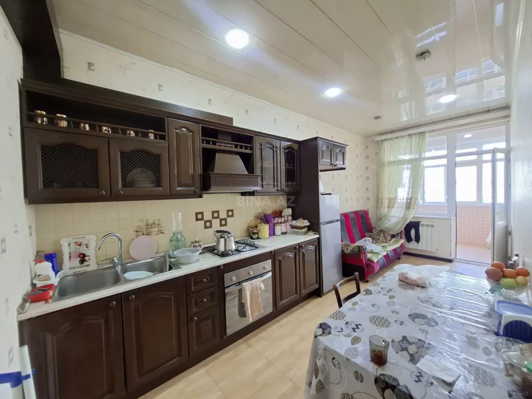 Satılır 3 otaqlı mənzil 125 m²