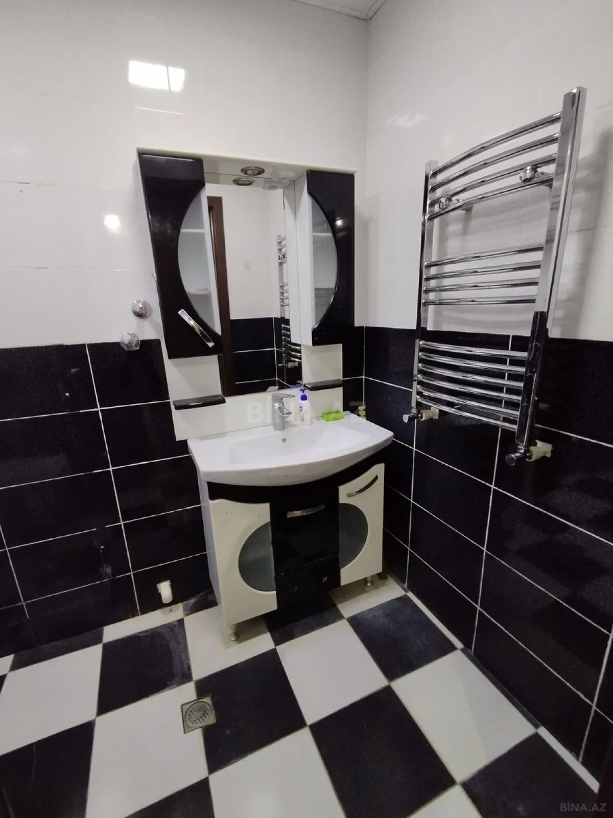 Kirayə verilir 2 otaqlı mənzil 53 m²