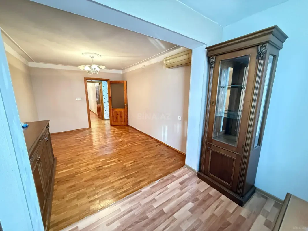 Satılır 2 otaqlı mənzil 55 m²