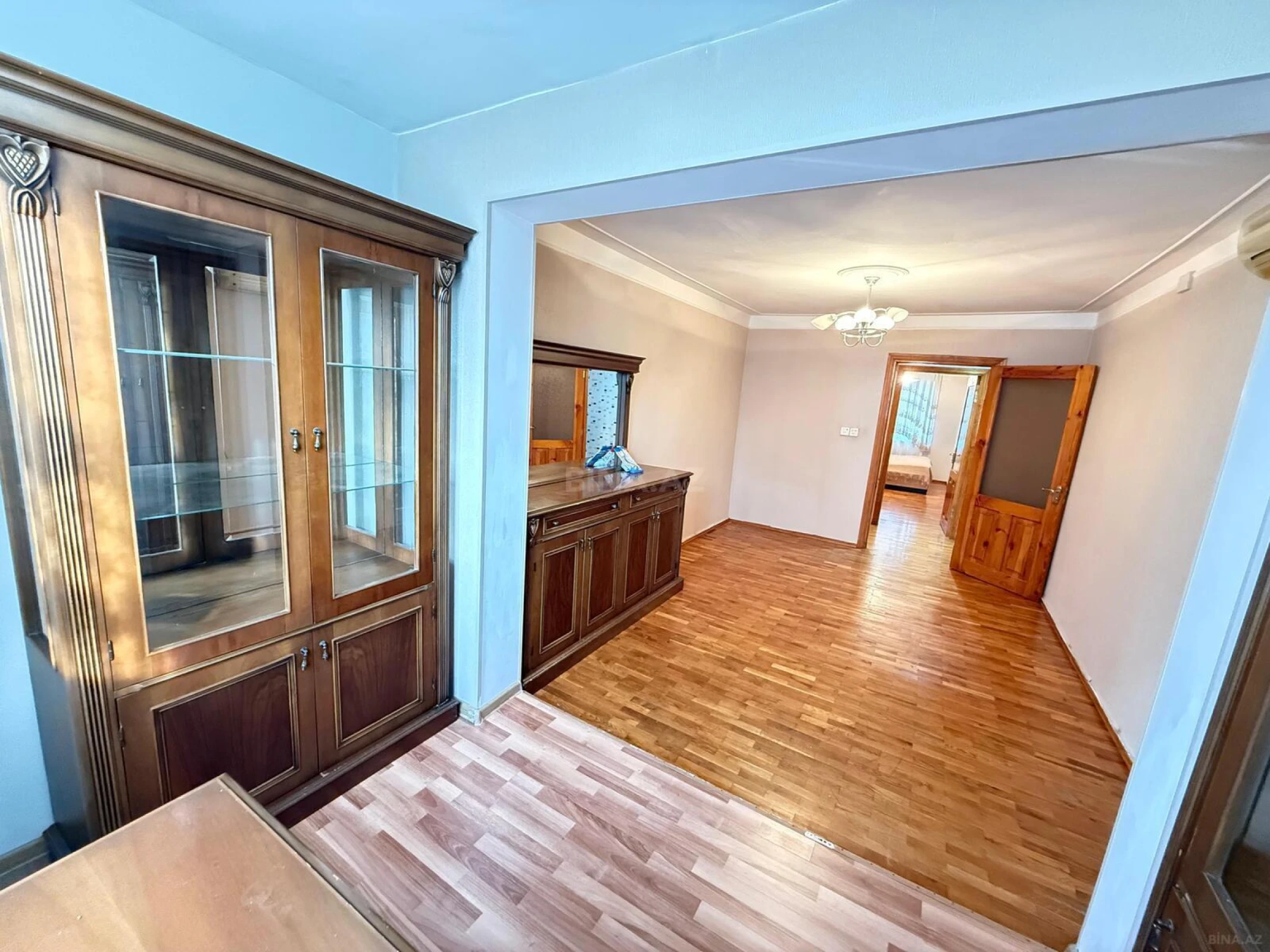 Satılır 2 otaqlı mənzil 55 m²