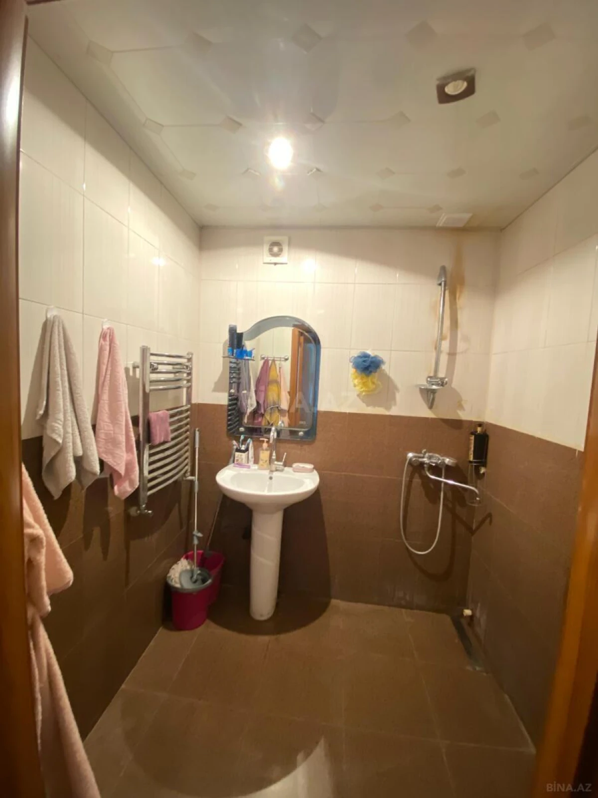 Satılır 4 otaqlı mənzil 110 m²