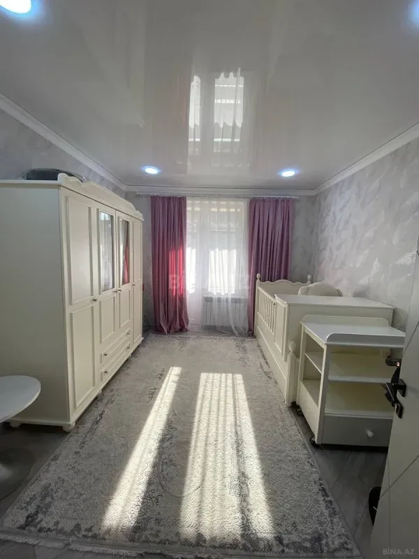 Kirayə verilir 3 otaqlı mənzil 98 m²