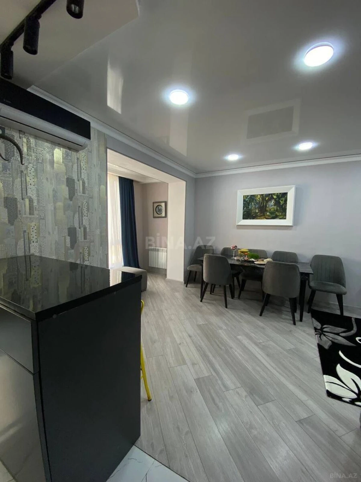 Kirayə verilir 3 otaqlı mənzil 98 m²