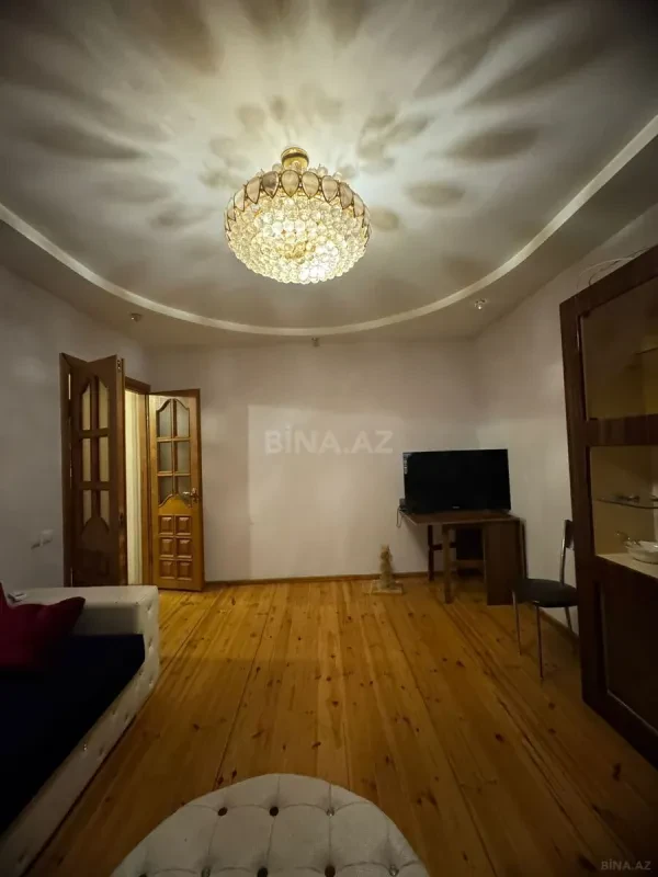 Kirayə verilir 3 otaqlı mənzil 100 m²