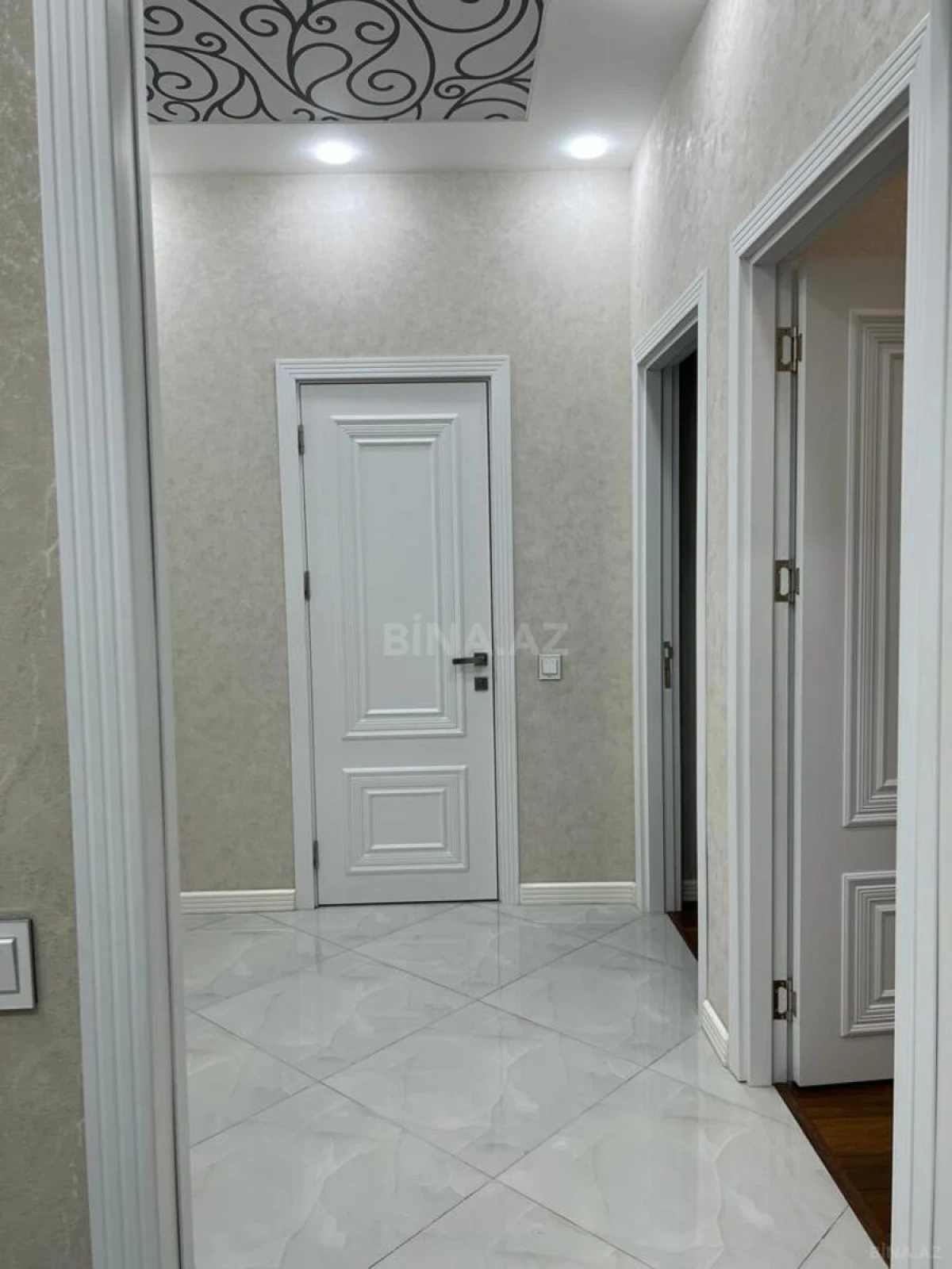 Kirayə verilir 2 otaqlı mənzil 64 m²