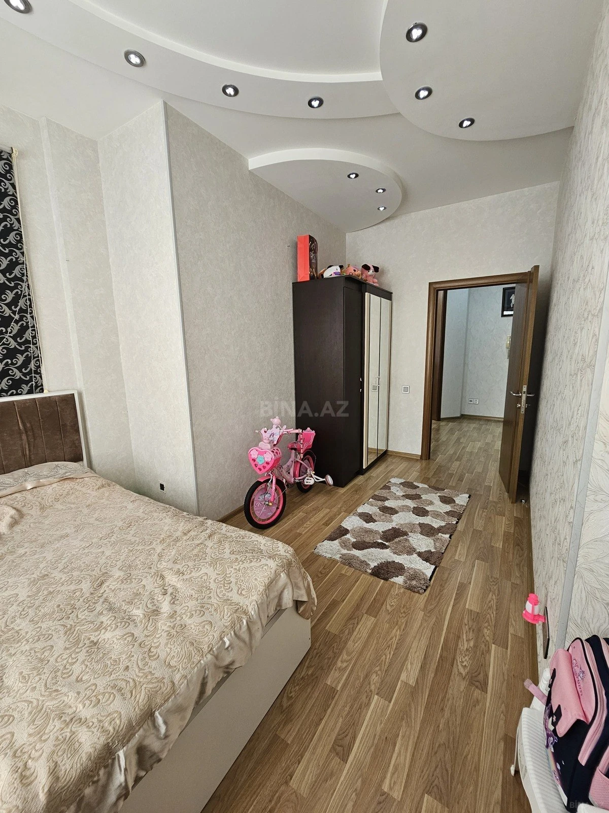 Satılır 3 otaqlı mənzil 105 m²