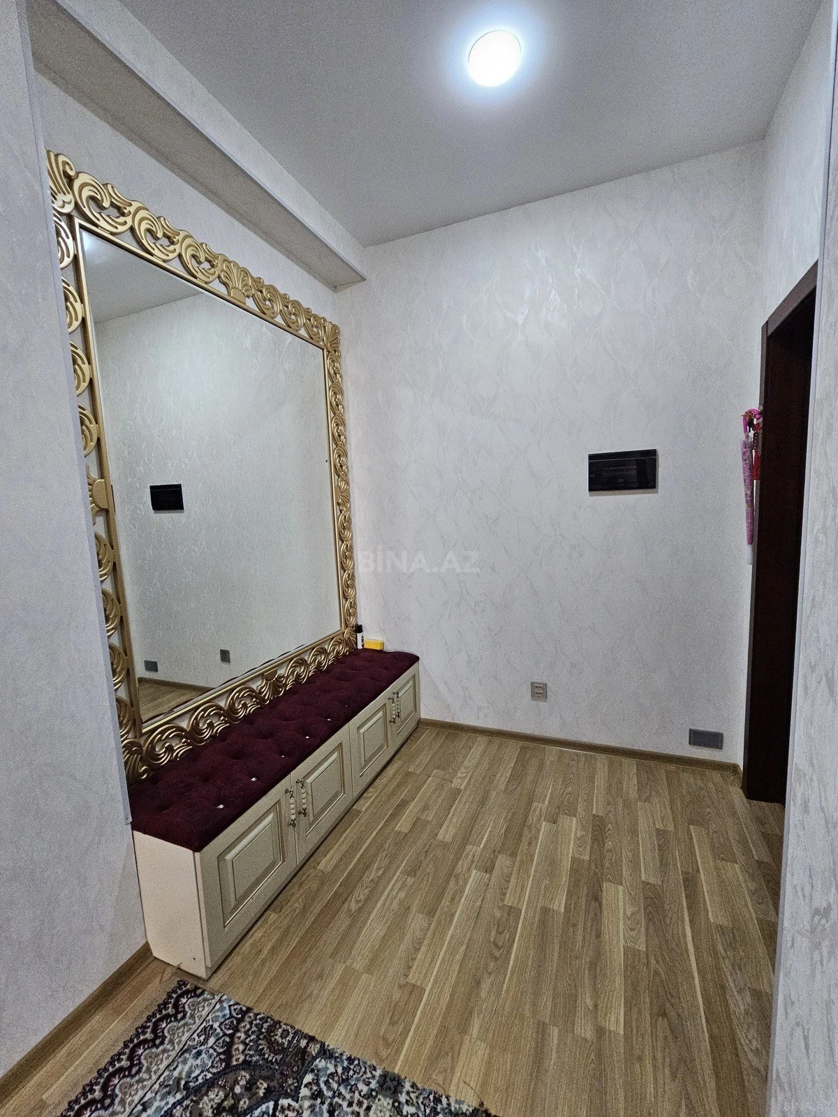 Satılır 3 otaqlı mənzil 105 m²