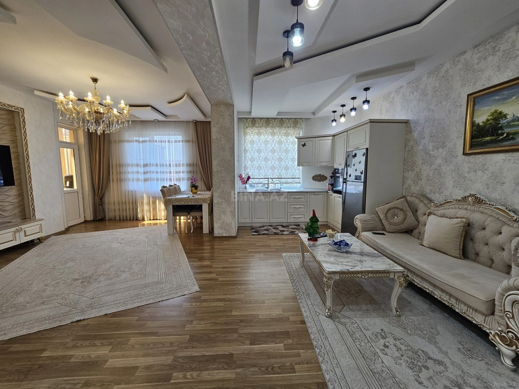 Satılır 3 otaqlı mənzil 105 m²