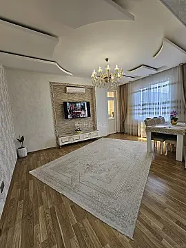 Satılır 3 otaqlı mənzil 105 m²