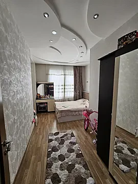 Satılır 3 otaqlı mənzil 105 m²