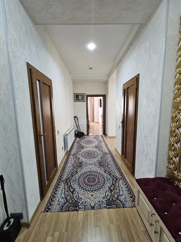 Satılır 3 otaqlı mənzil 105 m²