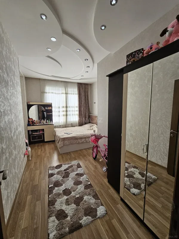 Satılır 3 otaqlı mənzil 105 m²