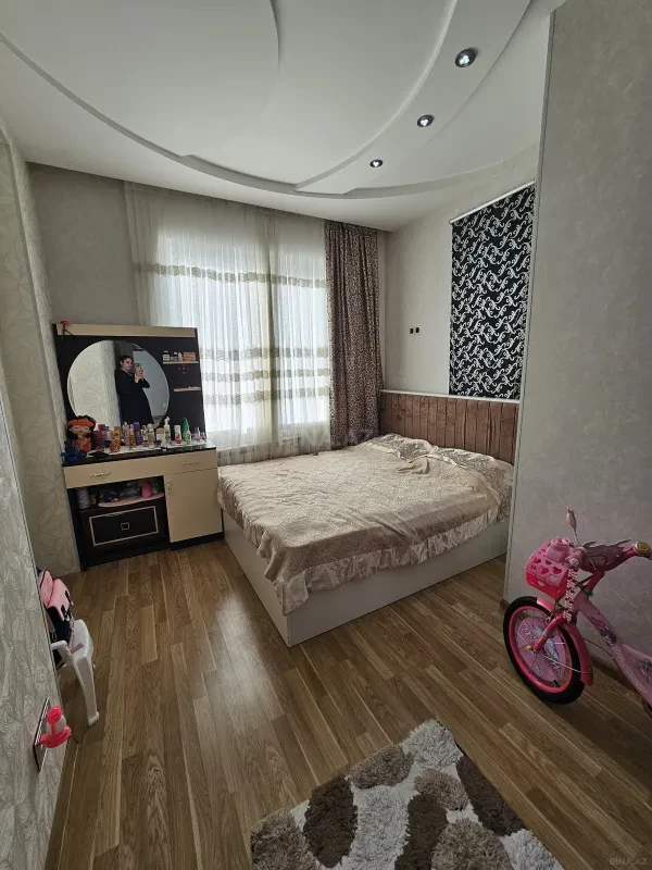 Satılır 3 otaqlı mənzil 105 m²