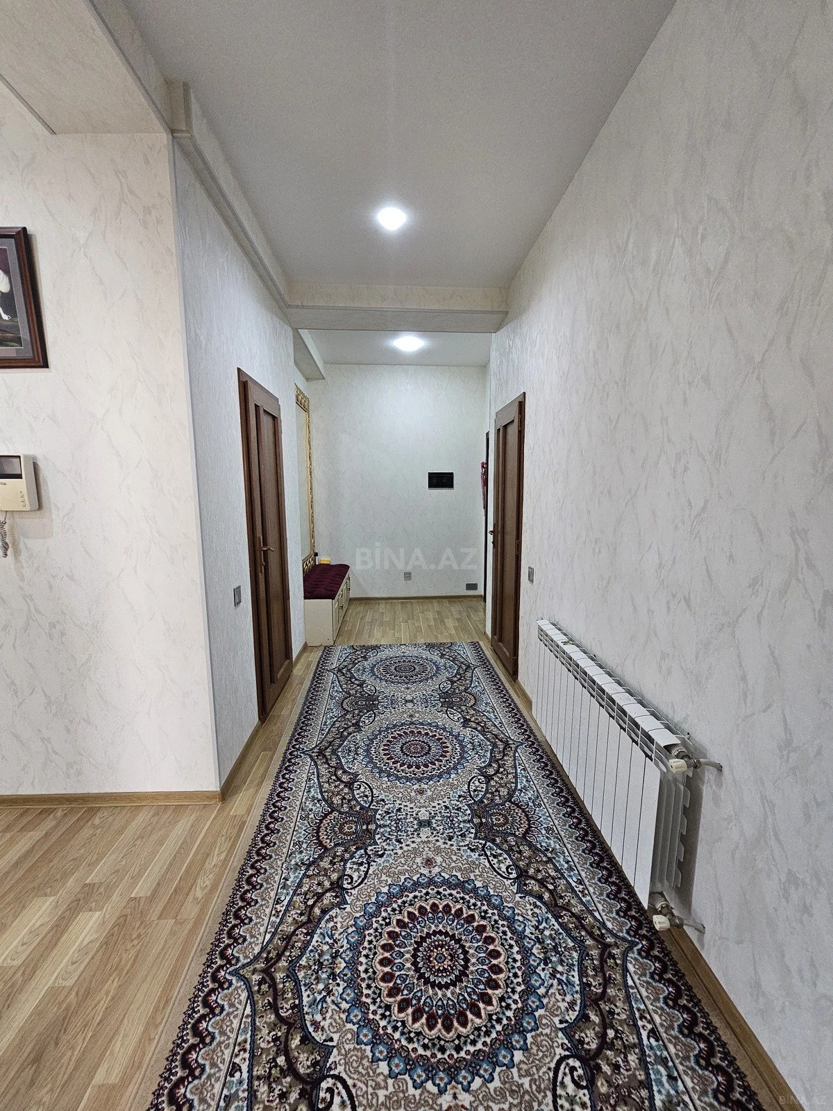 Satılır 3 otaqlı mənzil 105 m²