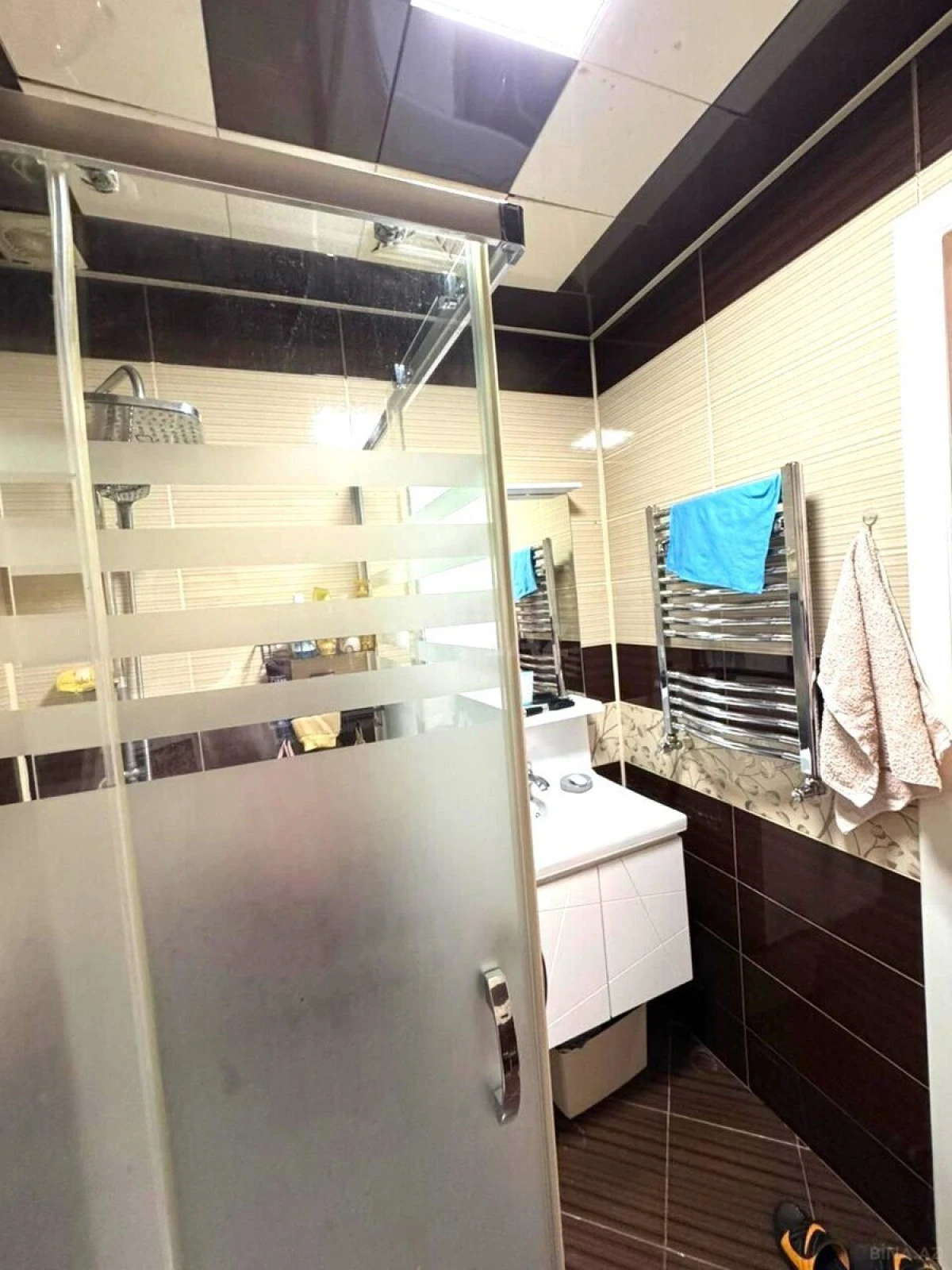 Satılır 4 otaqlı mənzil 130 m²