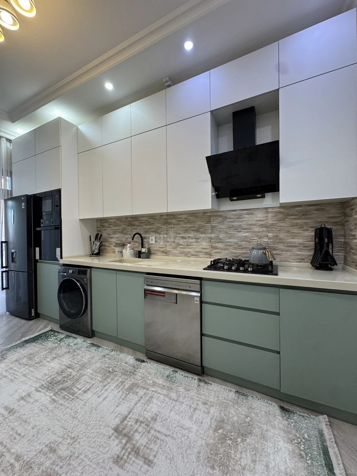 Kirayə verilir 3 otaqlı mənzil 100 m²