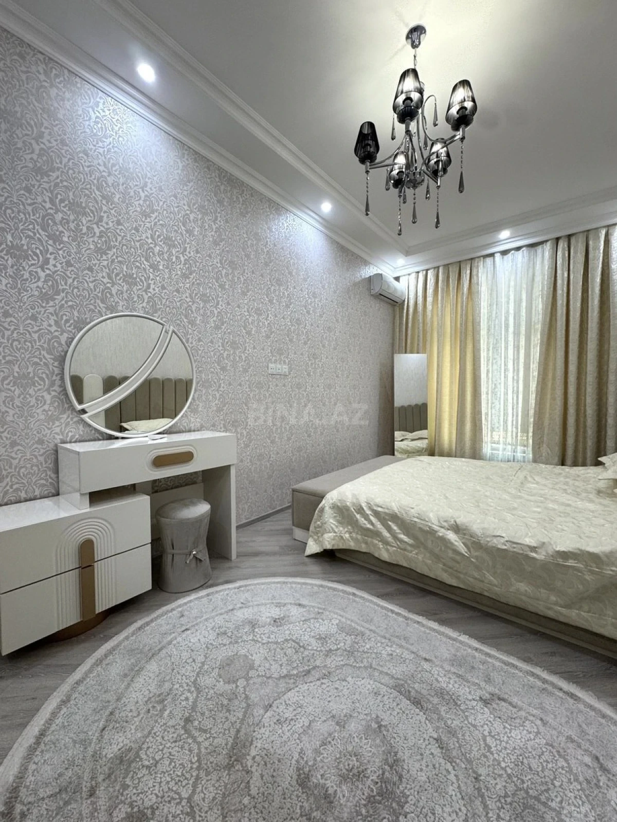 Kirayə verilir 3 otaqlı mənzil 100 m²