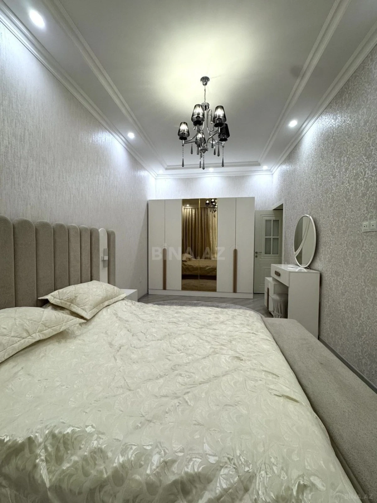 Kirayə verilir 3 otaqlı mənzil 100 m²