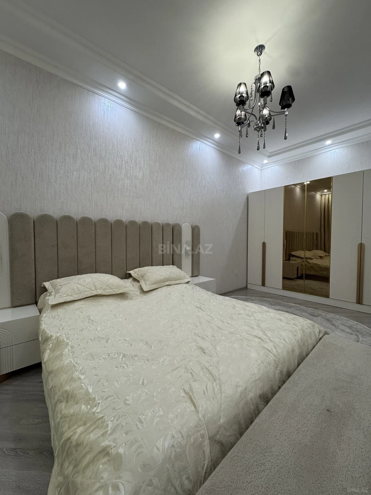Kirayə verilir 3 otaqlı mənzil 100 m²