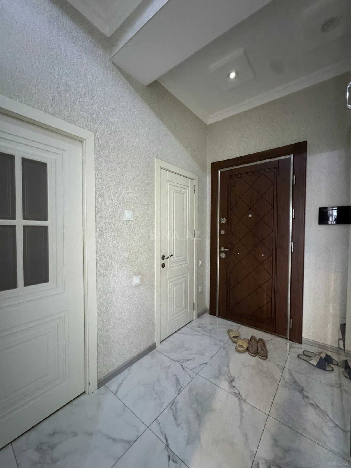 Kirayə verilir 3 otaqlı mənzil 100 m²