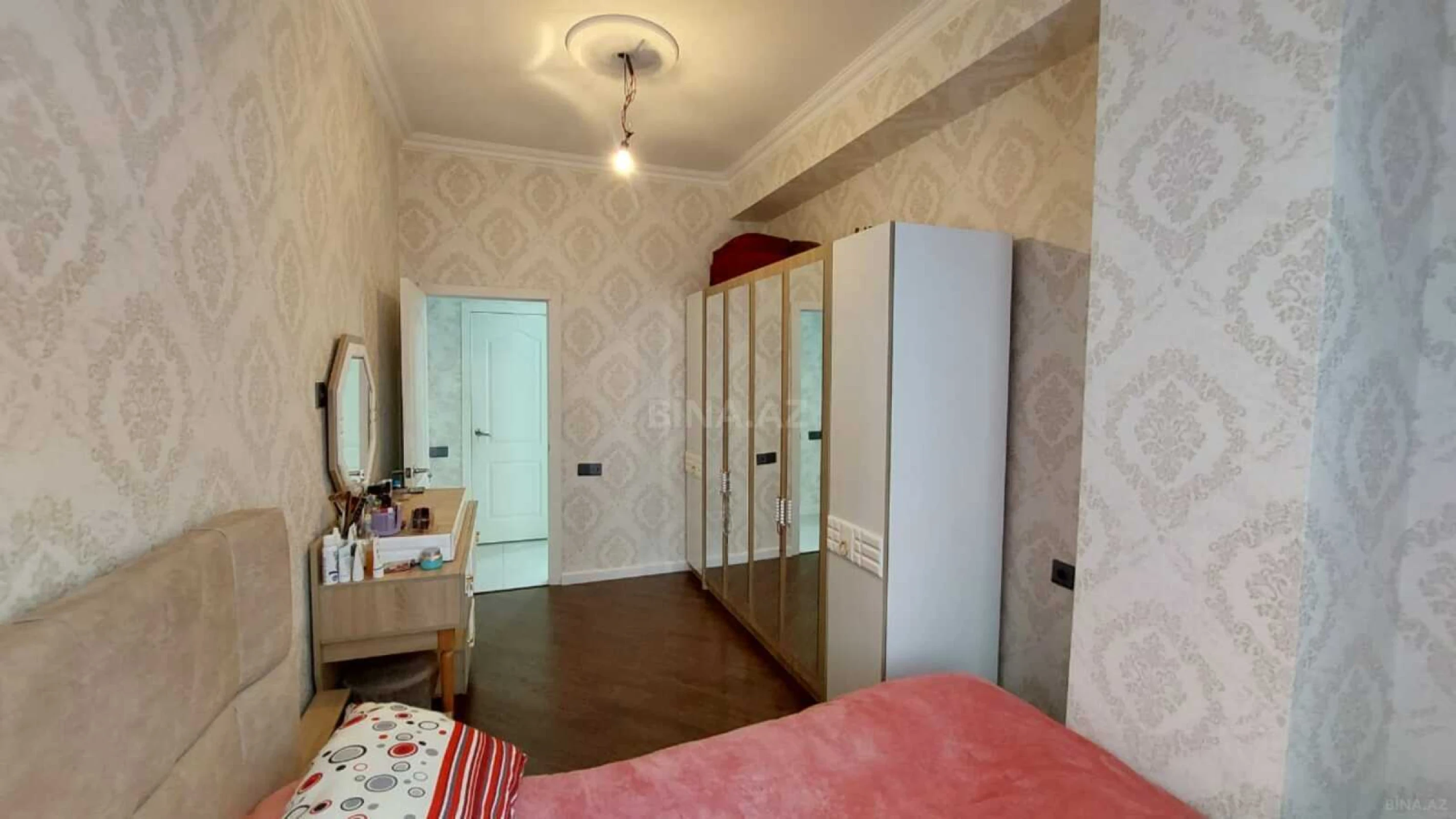 Satılır 3 otaqlı mənzil 64 m²