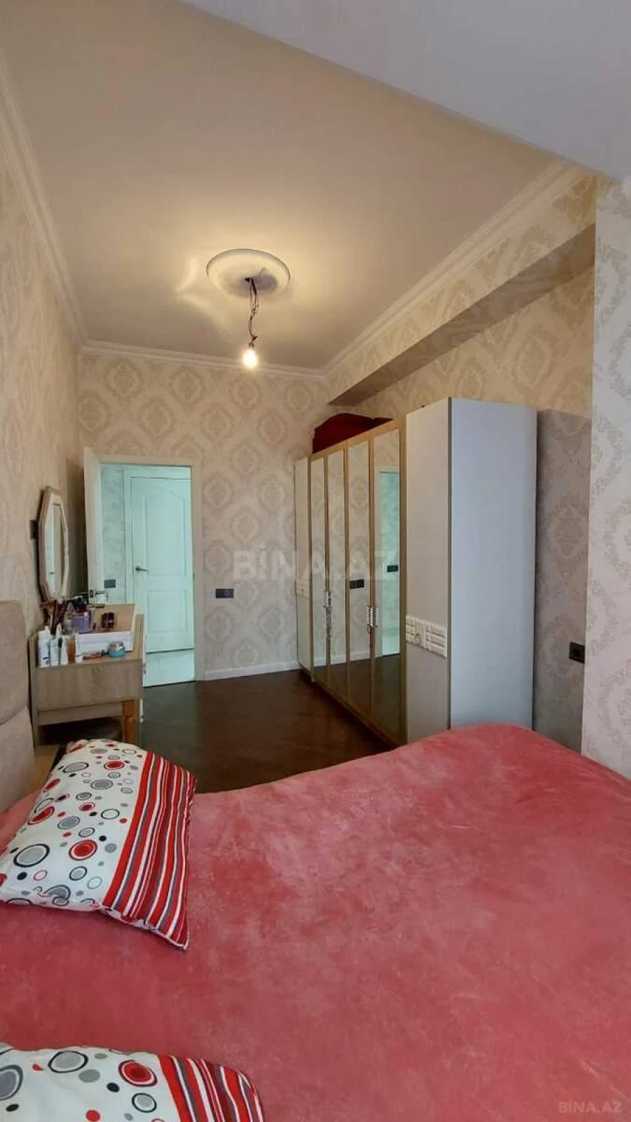 Satılır 3 otaqlı mənzil 64 m²