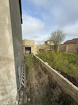 Satılır 10 otaqlı həyət evi 390 m²